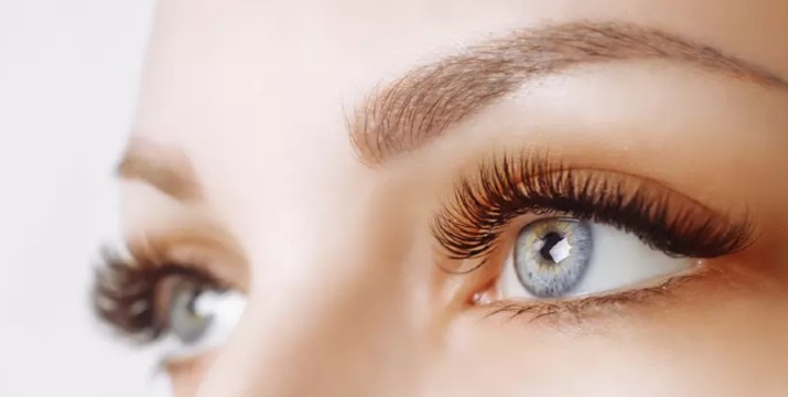 Από 17,90€ για Εφαρμογή Lash Lift, Βαφή Βλεφαρίδων & Θεραπεία Κερατίνης  ή Εφαρμογή Brow Lift - Lamination, Βαφή Φρυδιών, Θεραπεία Κερατίνης & δυνατότητα για Extensions Βλεφαρίδων, στο κέντρο ομορφιάς Beauty Center στo Tαύρο, πλησίον ΗΣΑΠ.